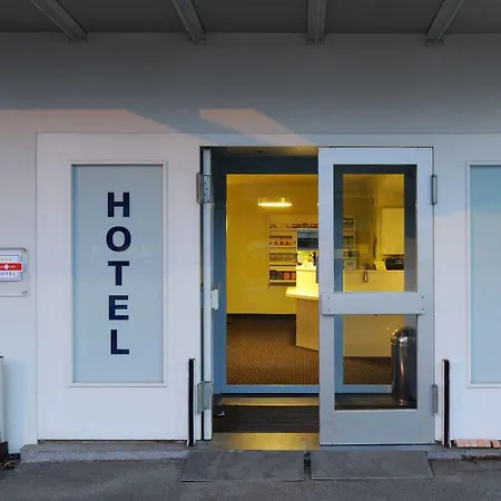 Bellevue - Contactless Self Check-in Hotel Lucerna